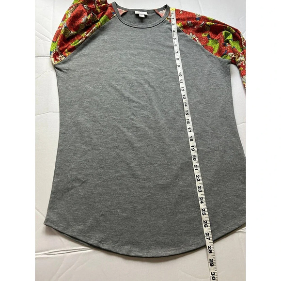 LulaRoe Randy T-Shirt Size Medium - Picture 6 of 6